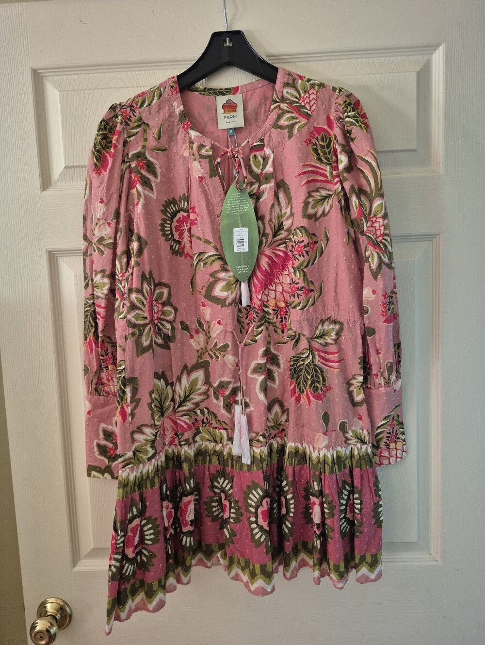 FARM Rio Pink Floral Tie-Front Tiered Dress with Green Accents. NWT. Med